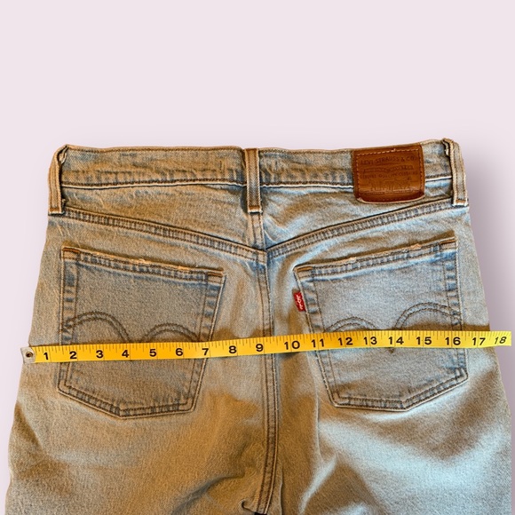 Levi’s Denim Women’s Buttonfly Wedgie size 28 - Picture 3 of 9